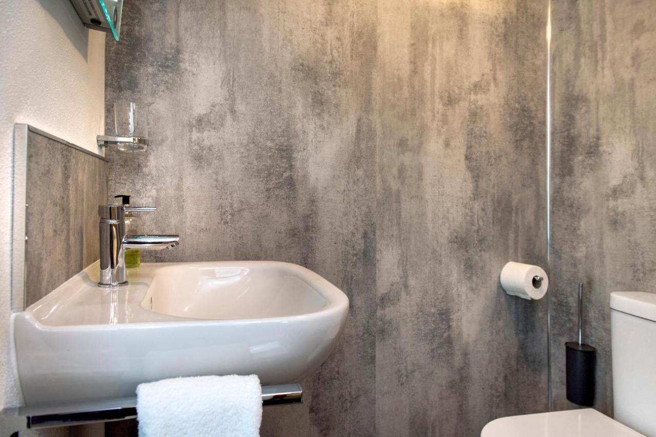 The White Cottage B&B Saint Teath エクステリア 写真