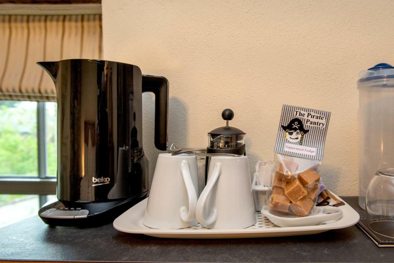 The White Cottage B&B Saint Teath エクステリア 写真